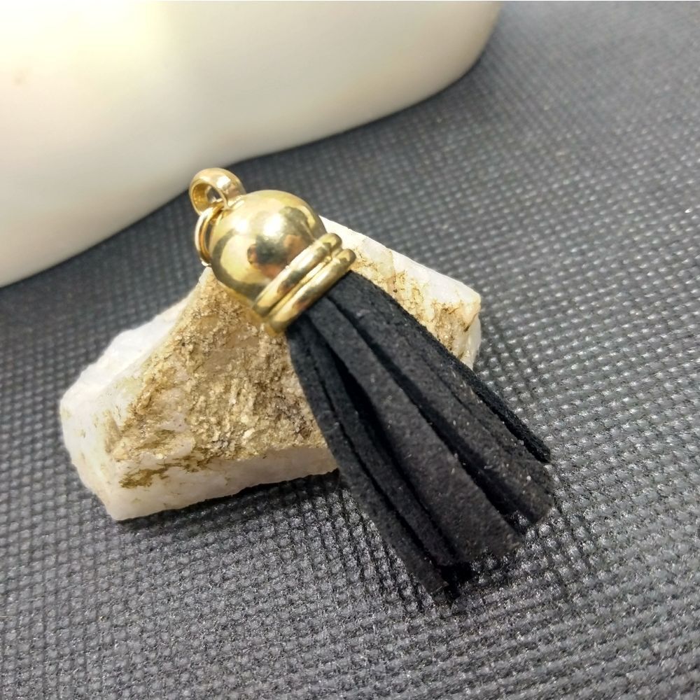Black tassel necklace pendant‎